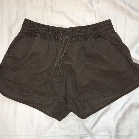 Gray shorts (never worn before) - Picture 1 of 1
